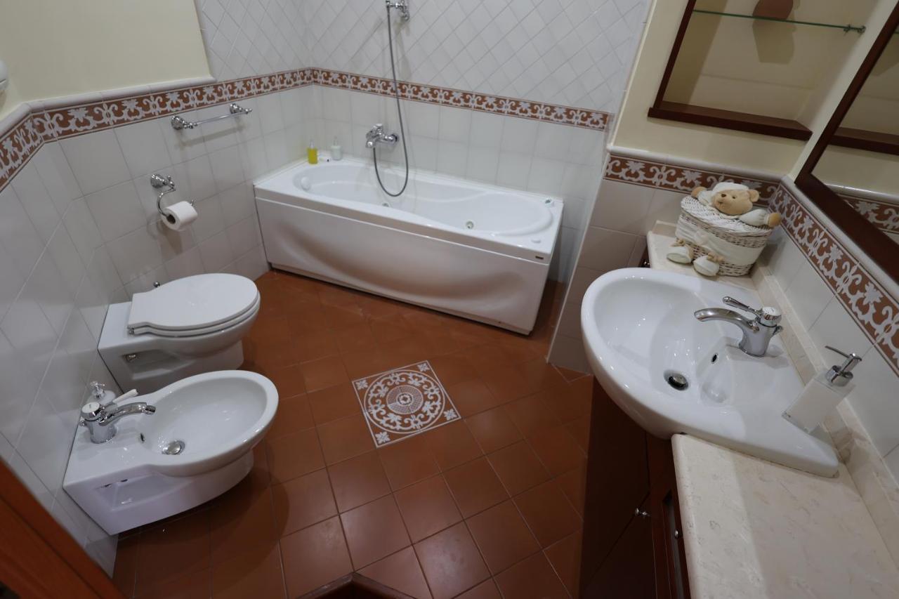 شقة Casa Diocleziano نابولي المظهر الخارجي الصورة